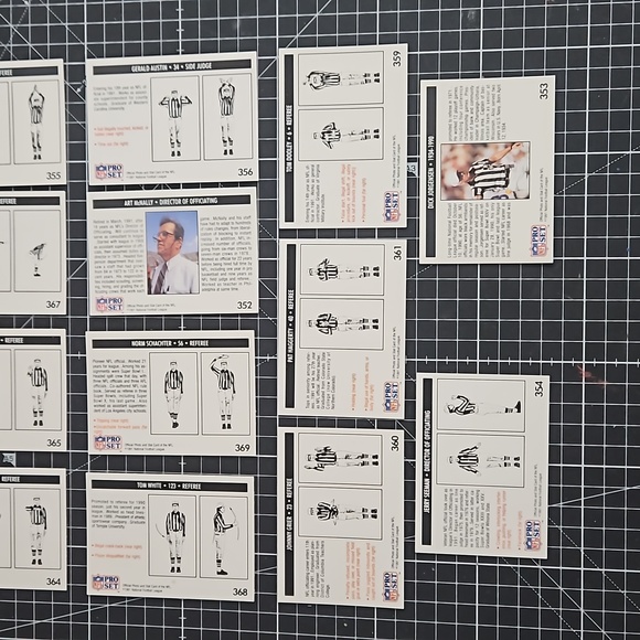 17 card lot of 1991 Pro Set Officials cards NEAR MINT! - Picture 6 of 6